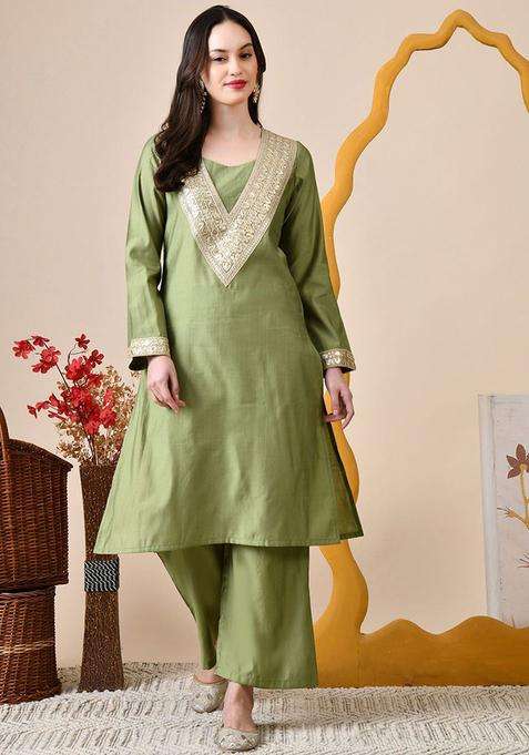 Green Yoke Design Silk Blend Kurta Set