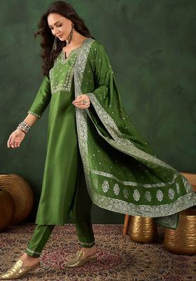 Green Yoke Design Silk Blend Kurta Set