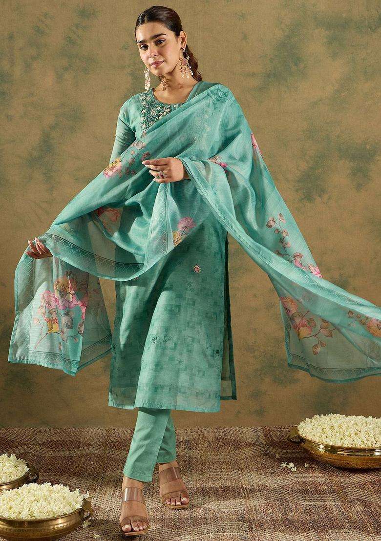 Green Embroidered Silk Blend Kurta Set - Indya