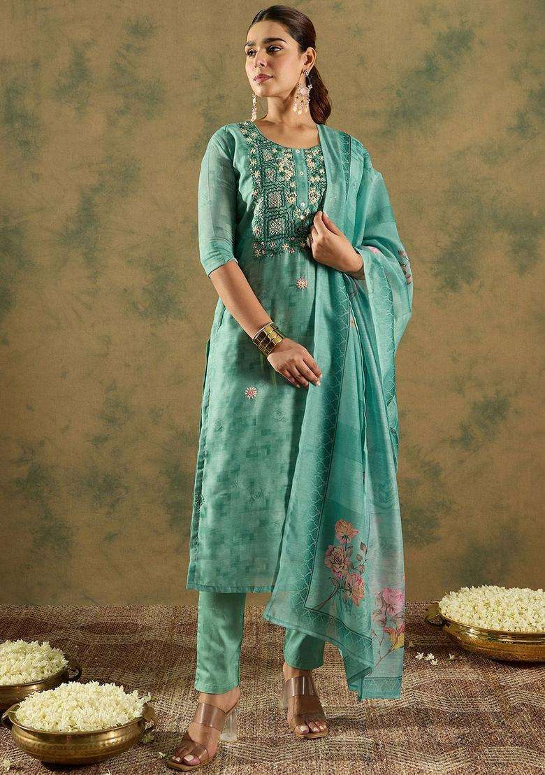 Green Embroidered Silk Blend Kurta Set - Indya