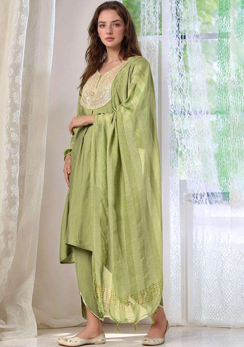 Green Solid Silk Blend Kurta Set - Indya