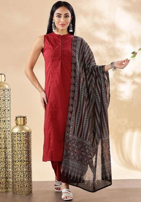 Maroon Solid Cotton Kurta Set