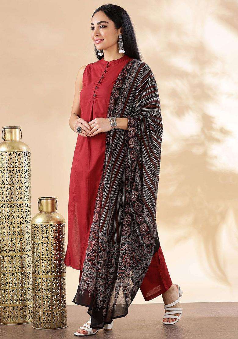 Maroon Solid Cotton Kurta Set - Indya
