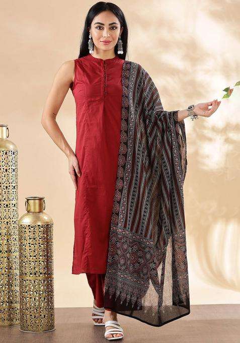 Maroon Solid Cotton Kurta Set