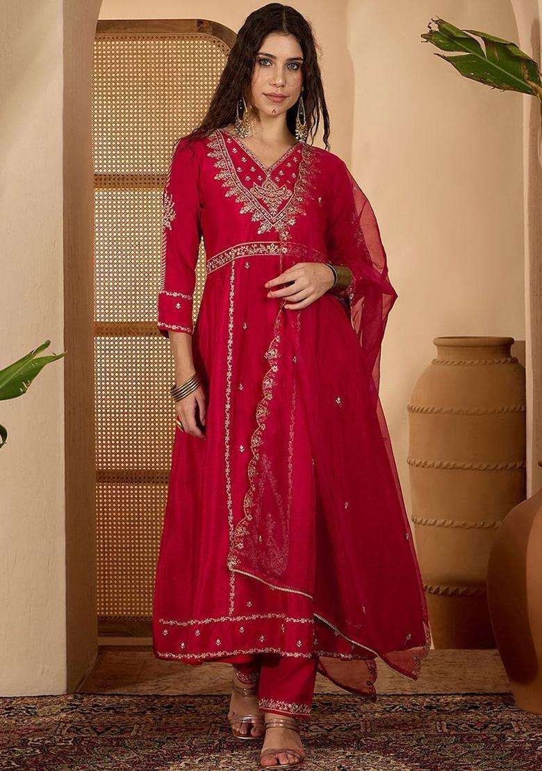 Red Embroidered Silk Blend Kurta Set - Indya