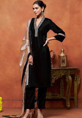 Black Embroidered Velvet Kurta Set