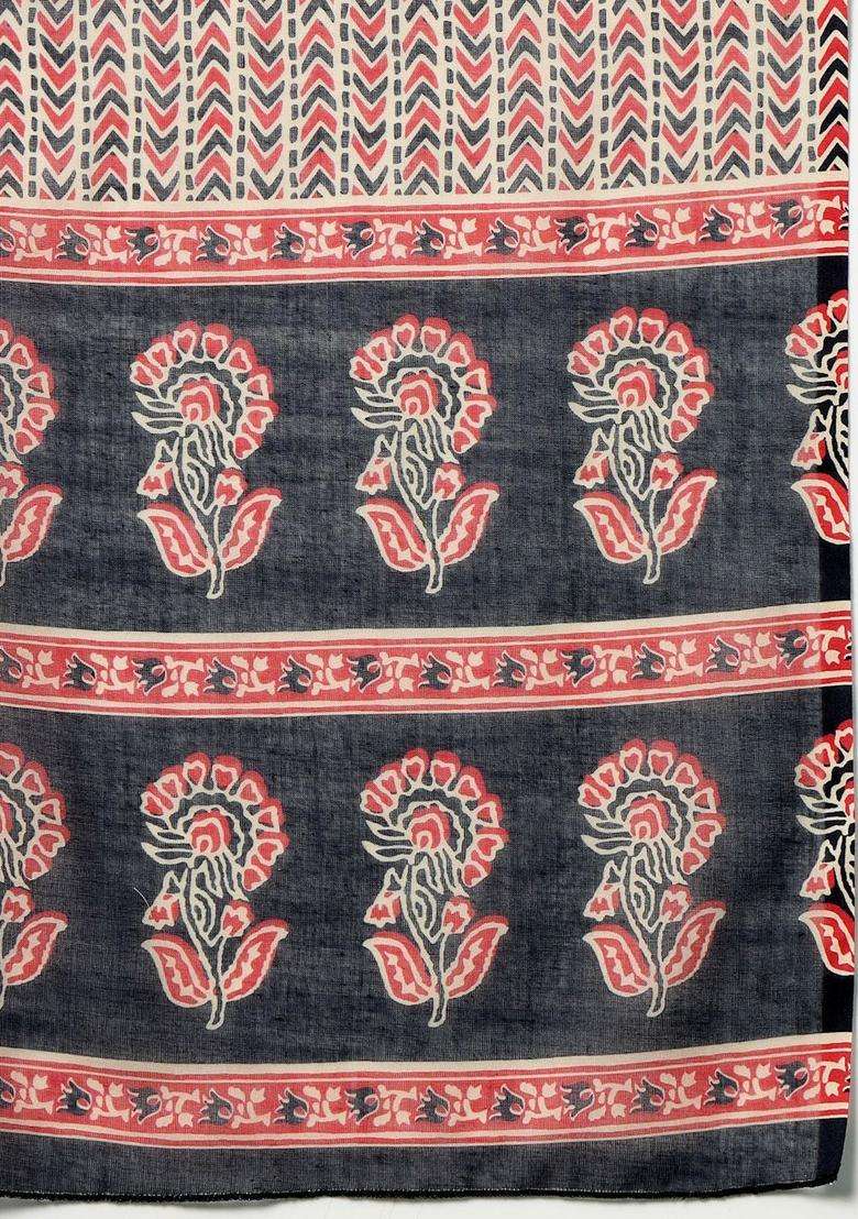 Red Solid Viscose Kurta Set - Indya