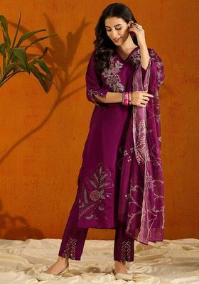 Violet Embroidered Silk Blend Kurta Set
