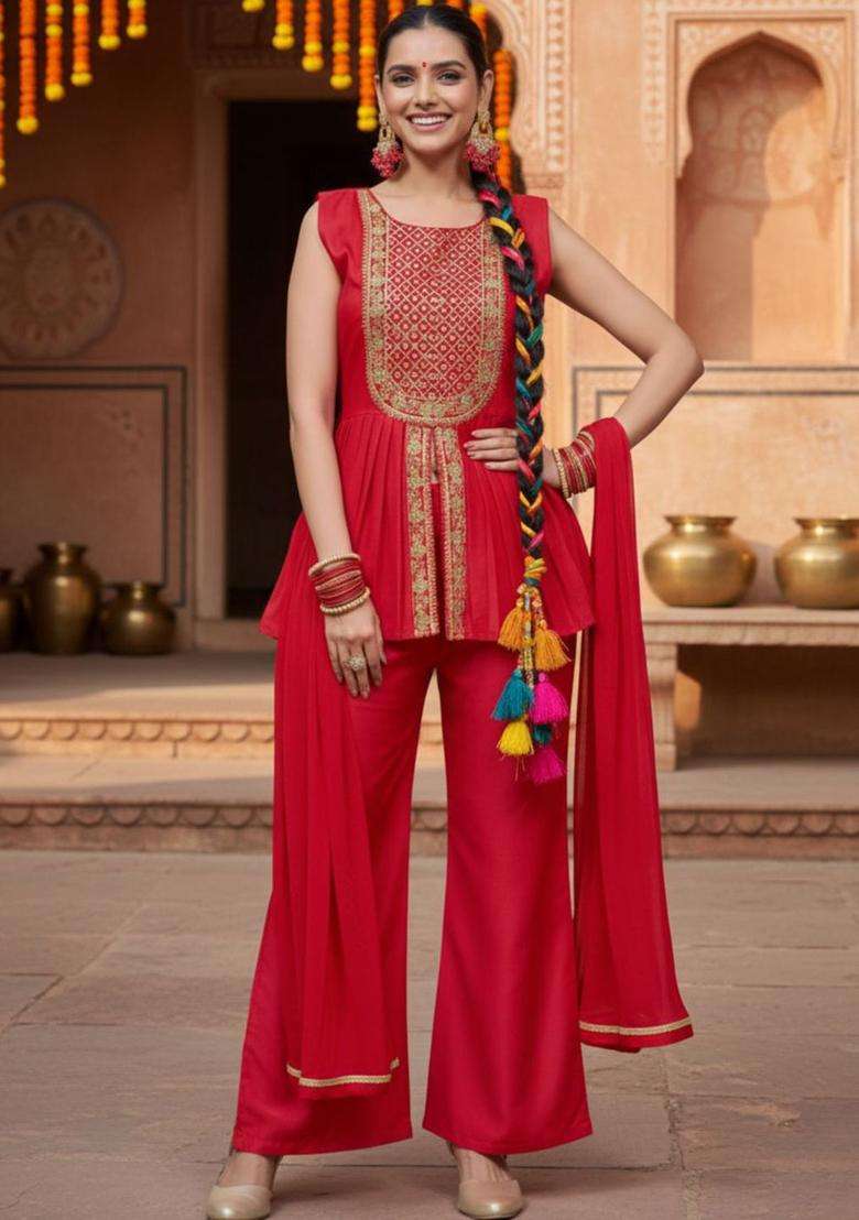 Red Embroidered Silk Blend Kurta Set - Indya