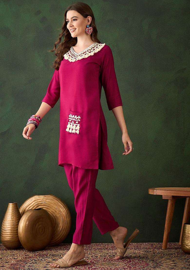 Maroon Solid Silk Blend Kurta Set - Indya