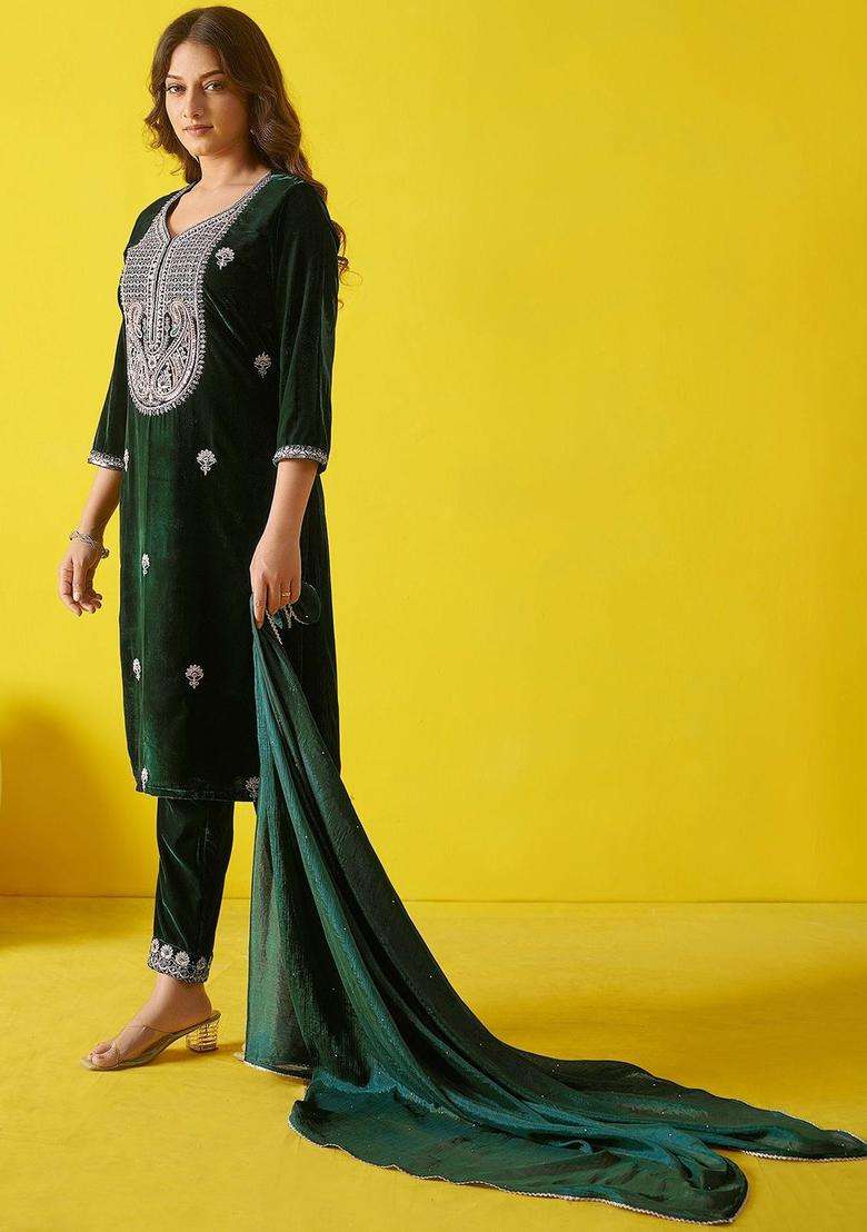 Green Embroidered Velvet Kurta Set - Indya