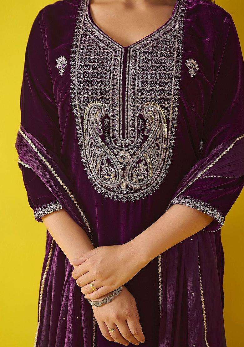 Violet Embroidered Velvet Kurta Set - Indya