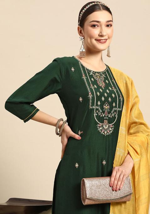 Green Embroidered Cotton Kurta Set — view on Indya