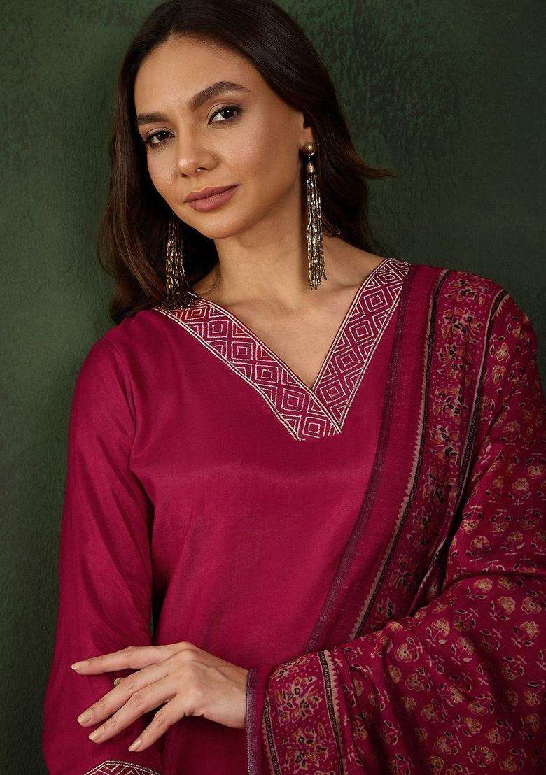 Maroon Solid Viscose Kurta Set - Indya