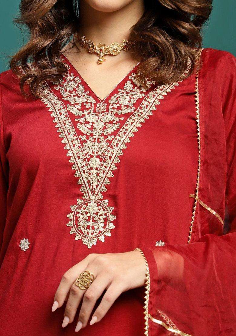 Maroon Solid Silk Blend Kurta Set - Indya