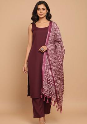 Maroon Solid Cotton Kurta Set