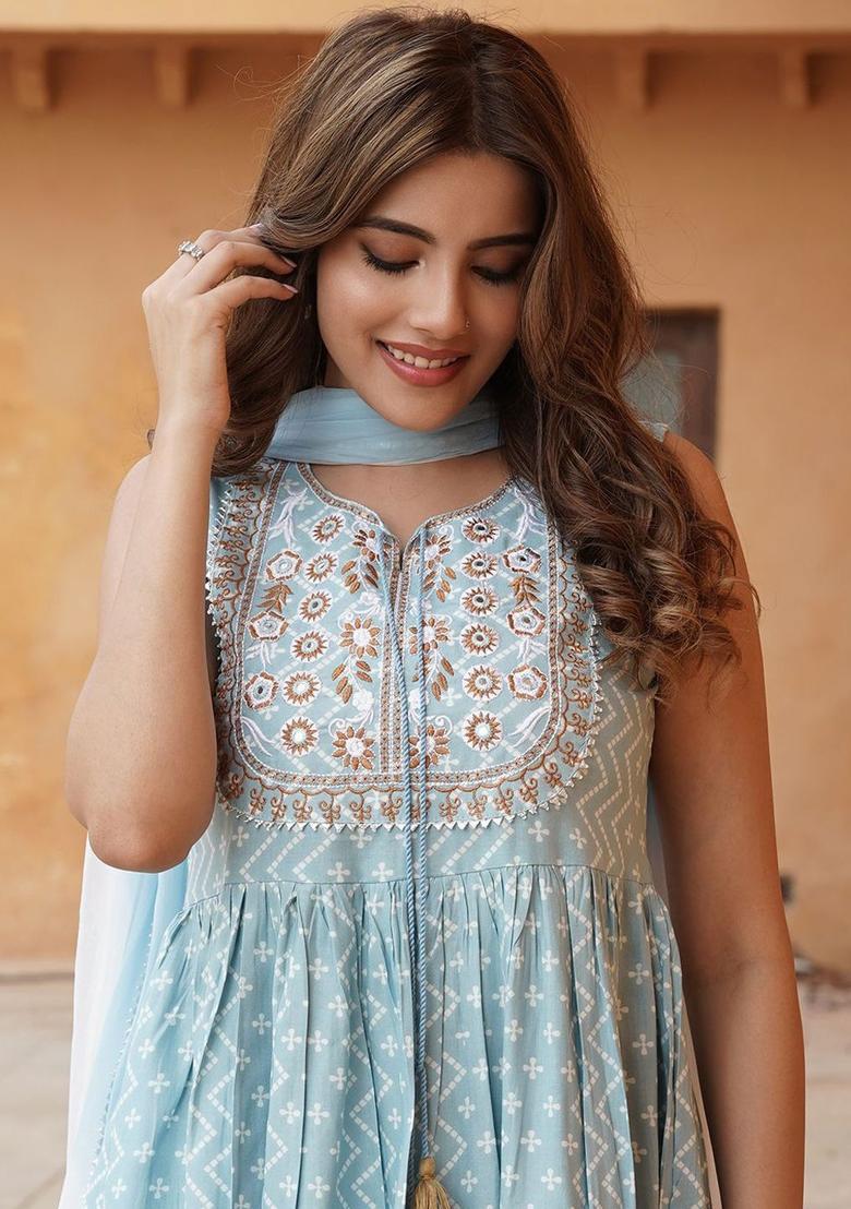 Blue Embroidered Viscose Kurta Set - Indya