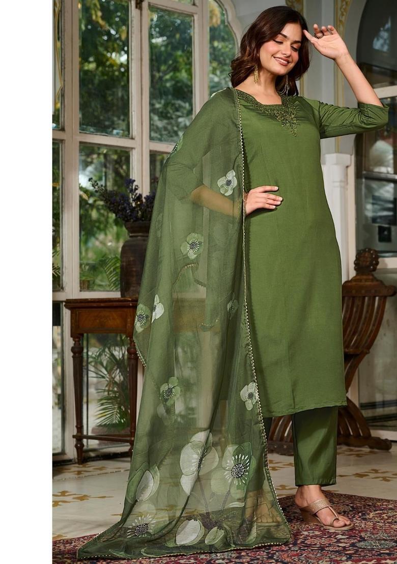Green Embroidered Silk Kurta Set - Indya
