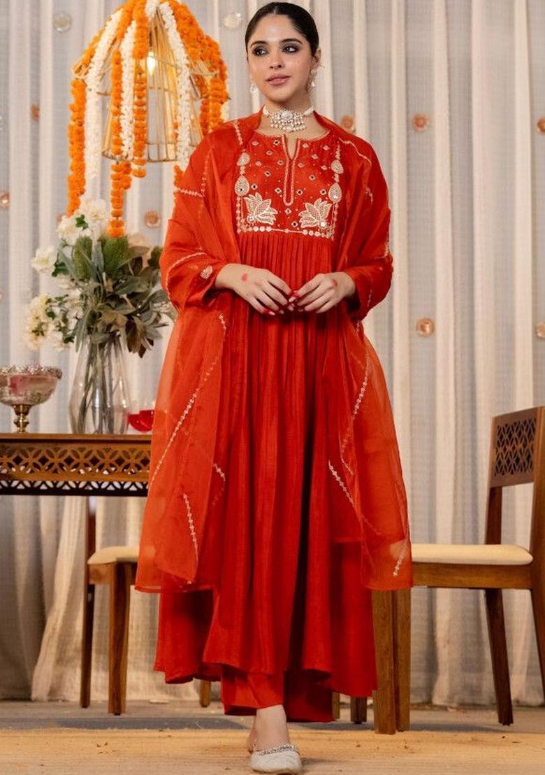 Red Embroidered Silk Kurta Set - Indya
