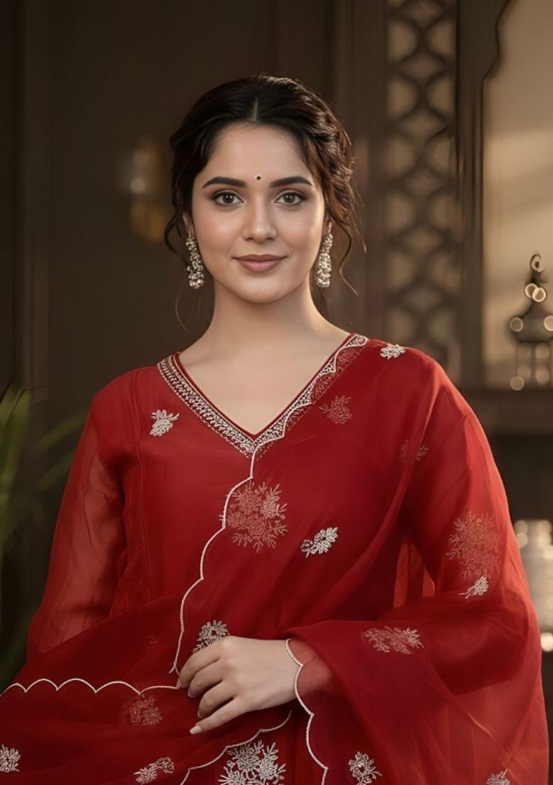 Red Embroidered Viscose Kurta Set - Indya