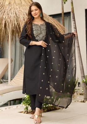 Black Yoke Design Viscose Kurta Set