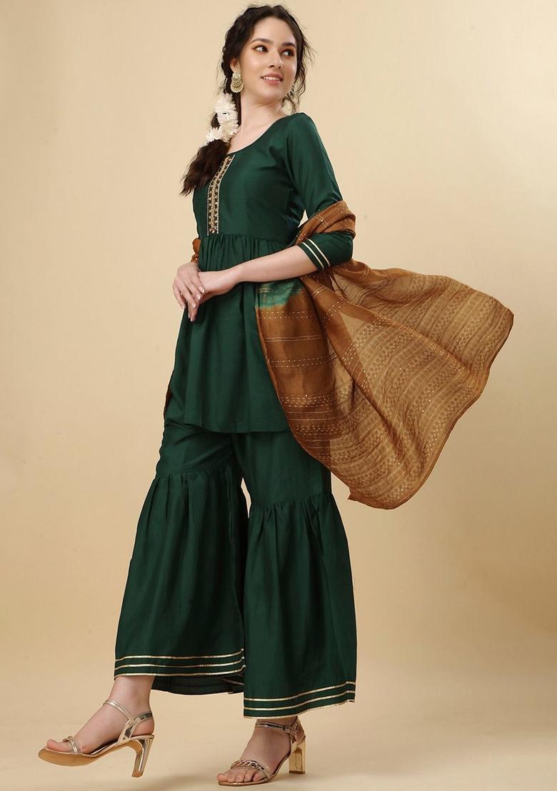 Green Yoke Design Silk Kurta Set - Indya