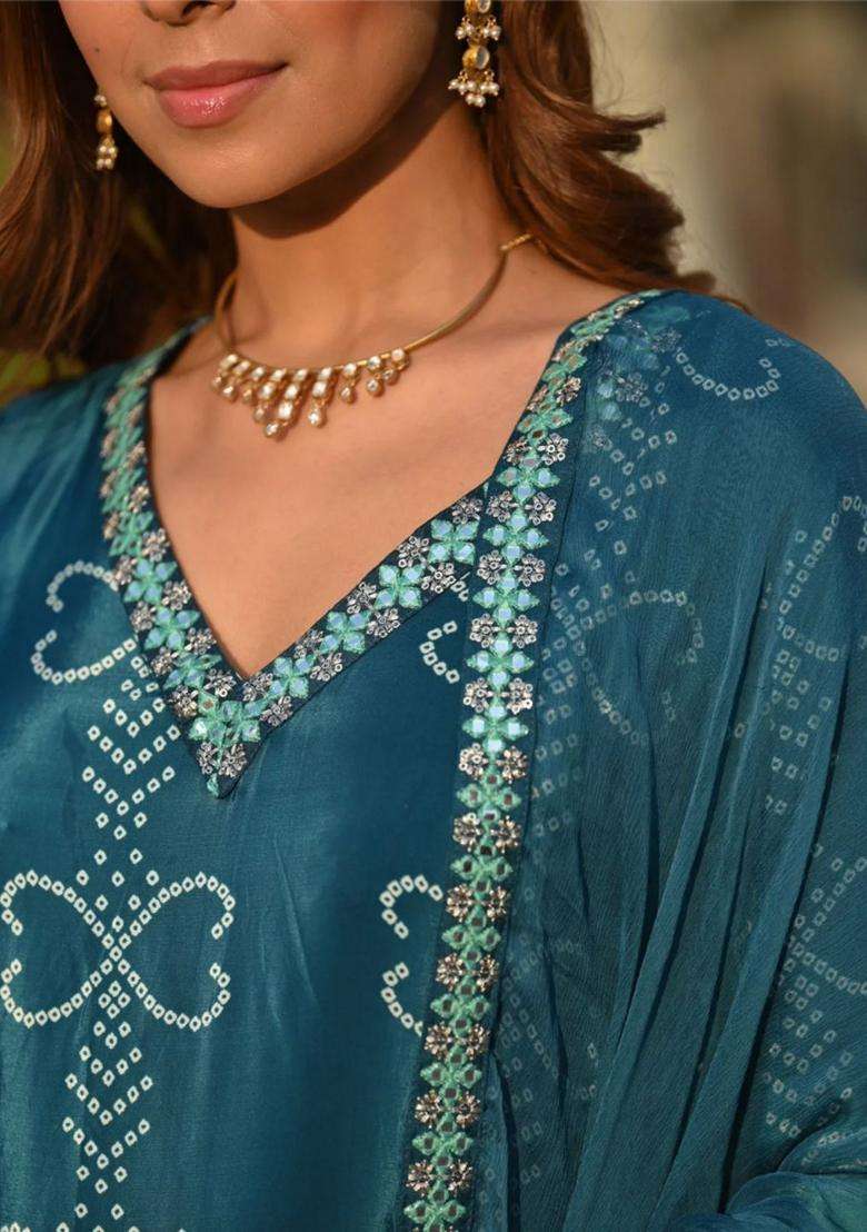 Green Printed Chinon Kurta Set - Indya