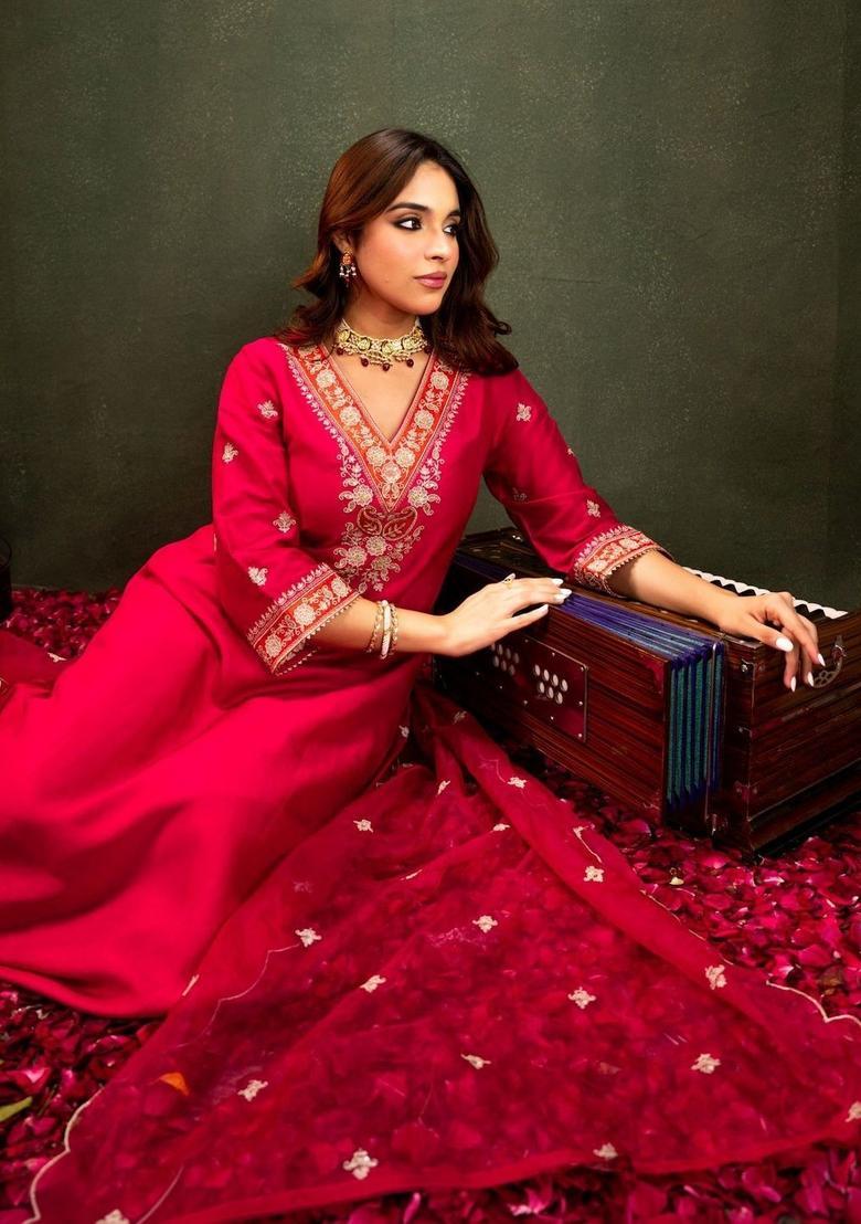 Red Embroidered Viscose Kurta Set - Indya