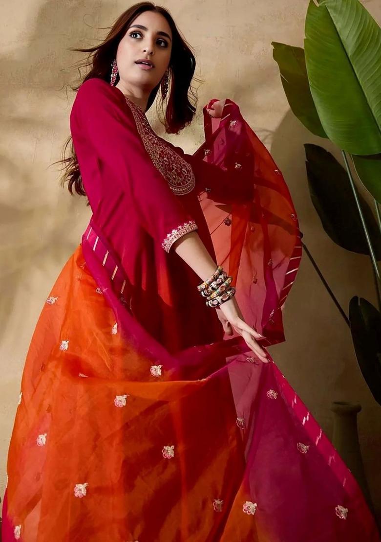 Red Embroidered Viscose Kurta Set - Indya