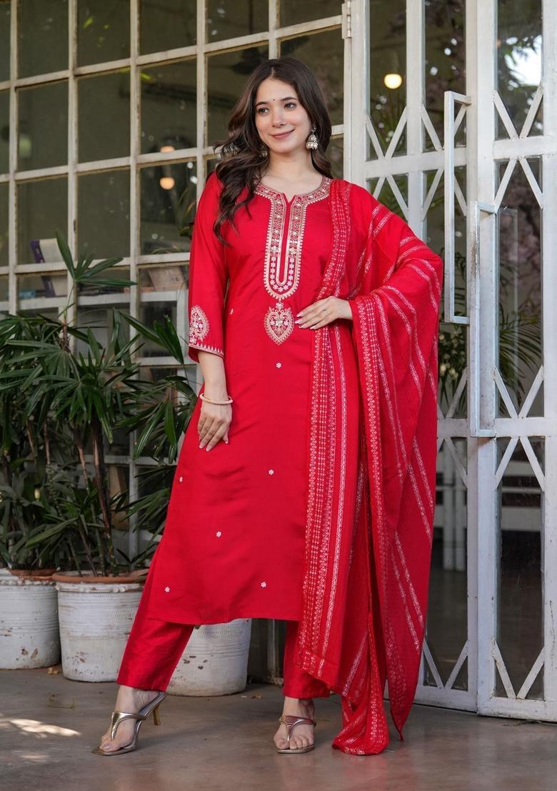 Red Embroidered Viscose Kurta Set - Indya