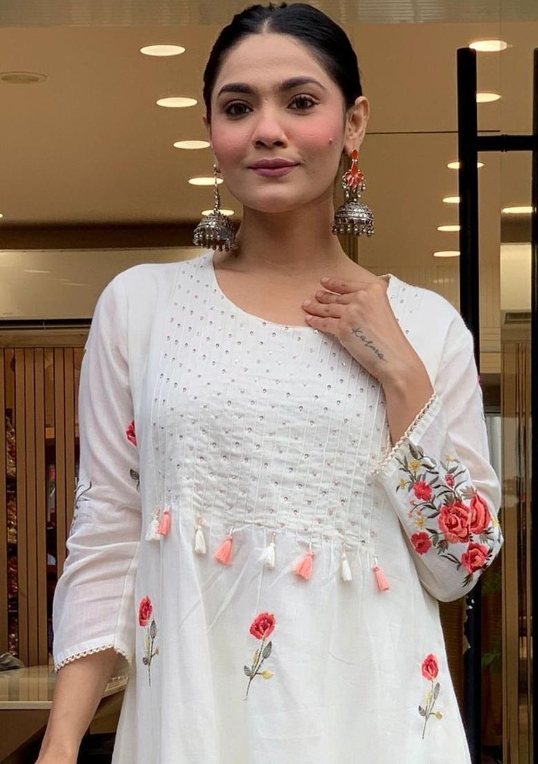 Off White Embroidered Silk Kurta Set - Indya