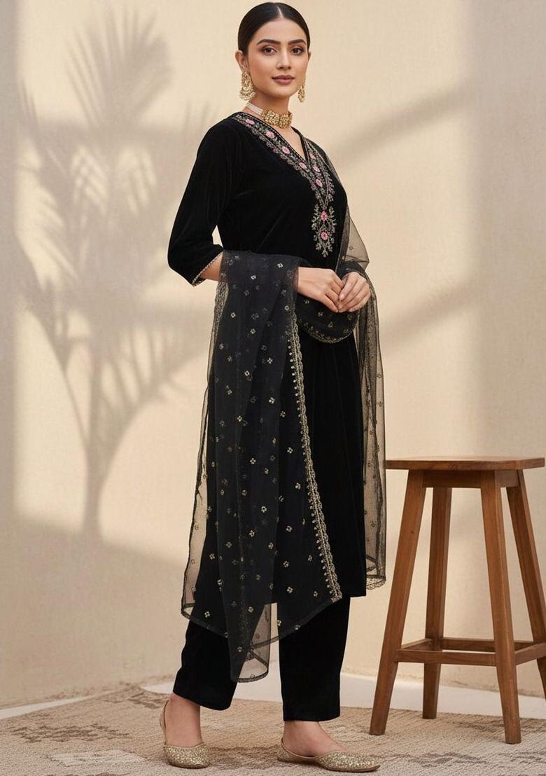 Black Embroidered Velvet Kurta Set - Indya