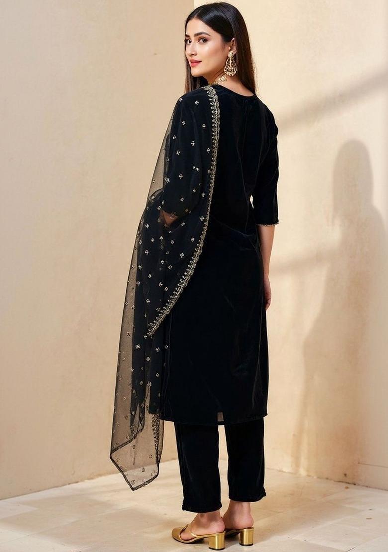 Black Embroidered Velvet Kurta Set - Indya