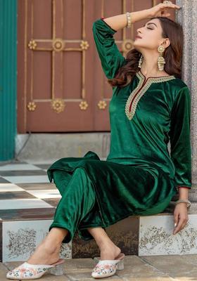 Green Solid Velvet Kurta Set