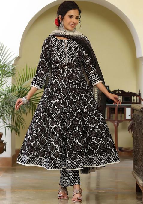Black Printed Cotton Anarkali Set — view on Indya