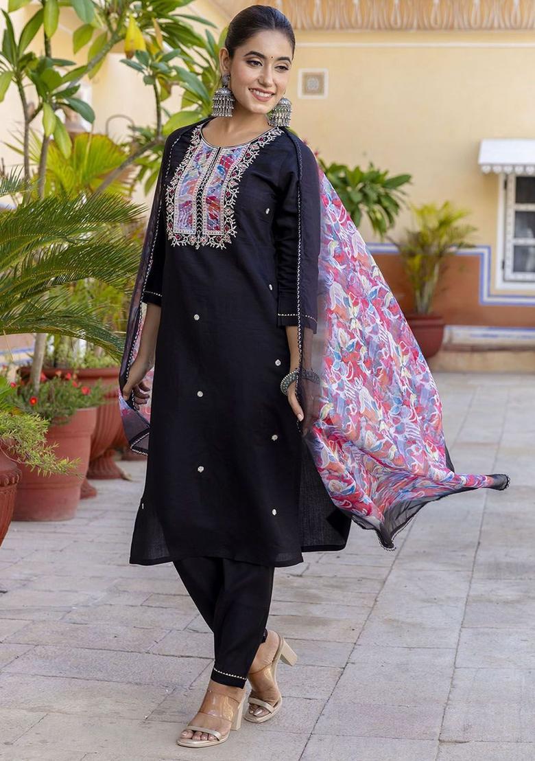 Black Embroidered Viscose Kurta Set - Indya