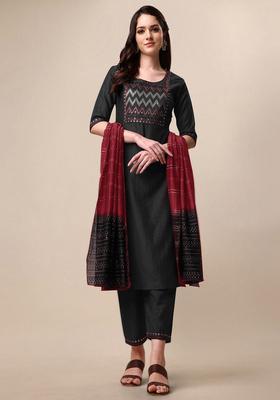 Black Yoke Design Cotton Kurta Set
