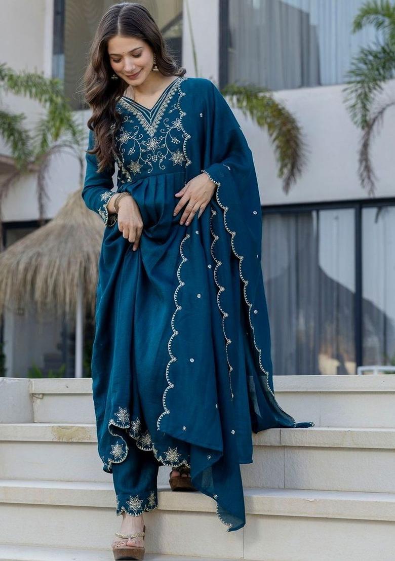 Teal Embroidered Georgette Kurta Set - Indya