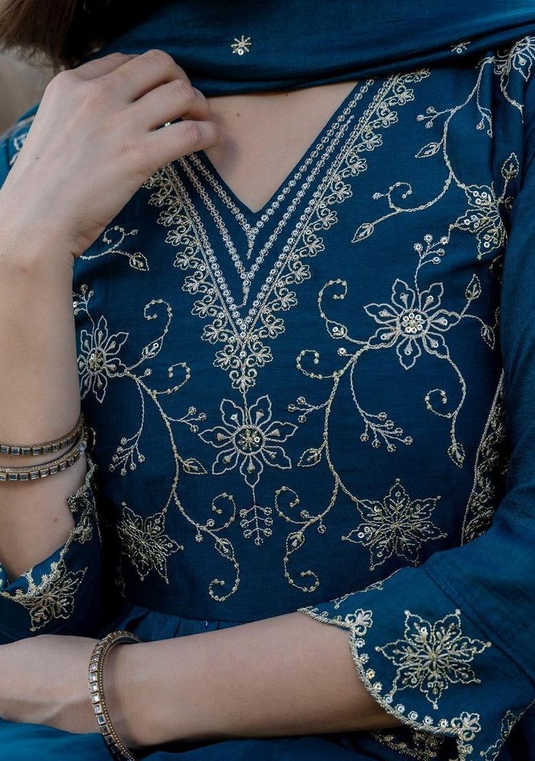 Teal Embroidered Georgette Kurta Set - Indya