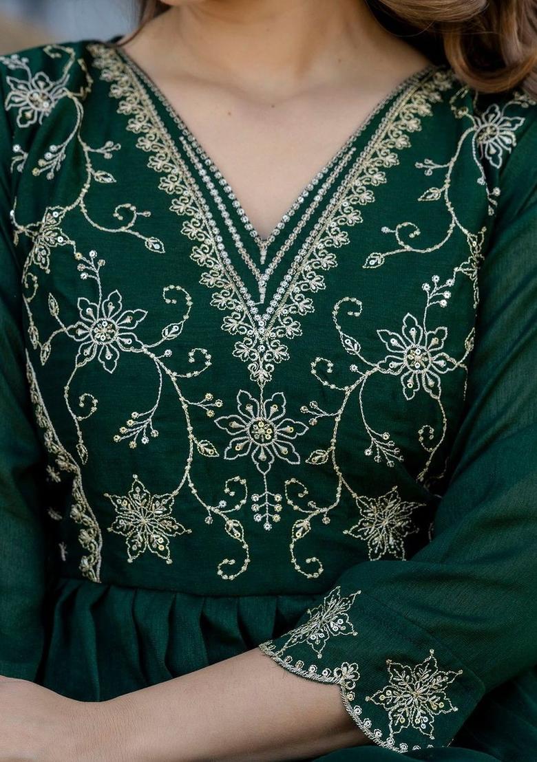 Green Embroidered Georgette Kurta Set - Indya