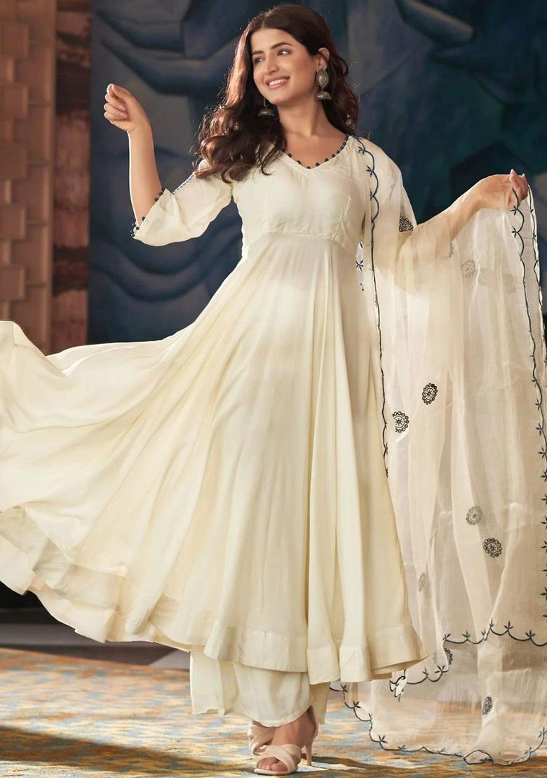 Off White Solid Silk Kurta Set - Indya
