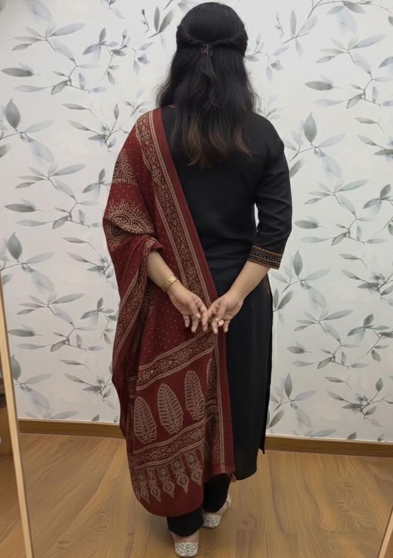 Black Yoke Design Viscose Kurta Set - Indya