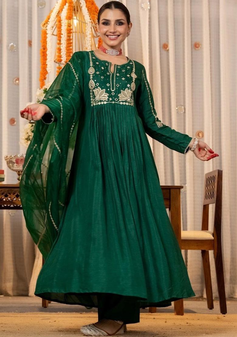 Green Embroidered Silk Kurta Set - Indya