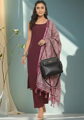 Maroon Solid Cotton Kurta Set