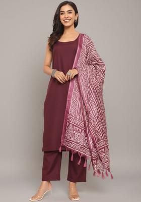Maroon Solid Cotton Kurta Set