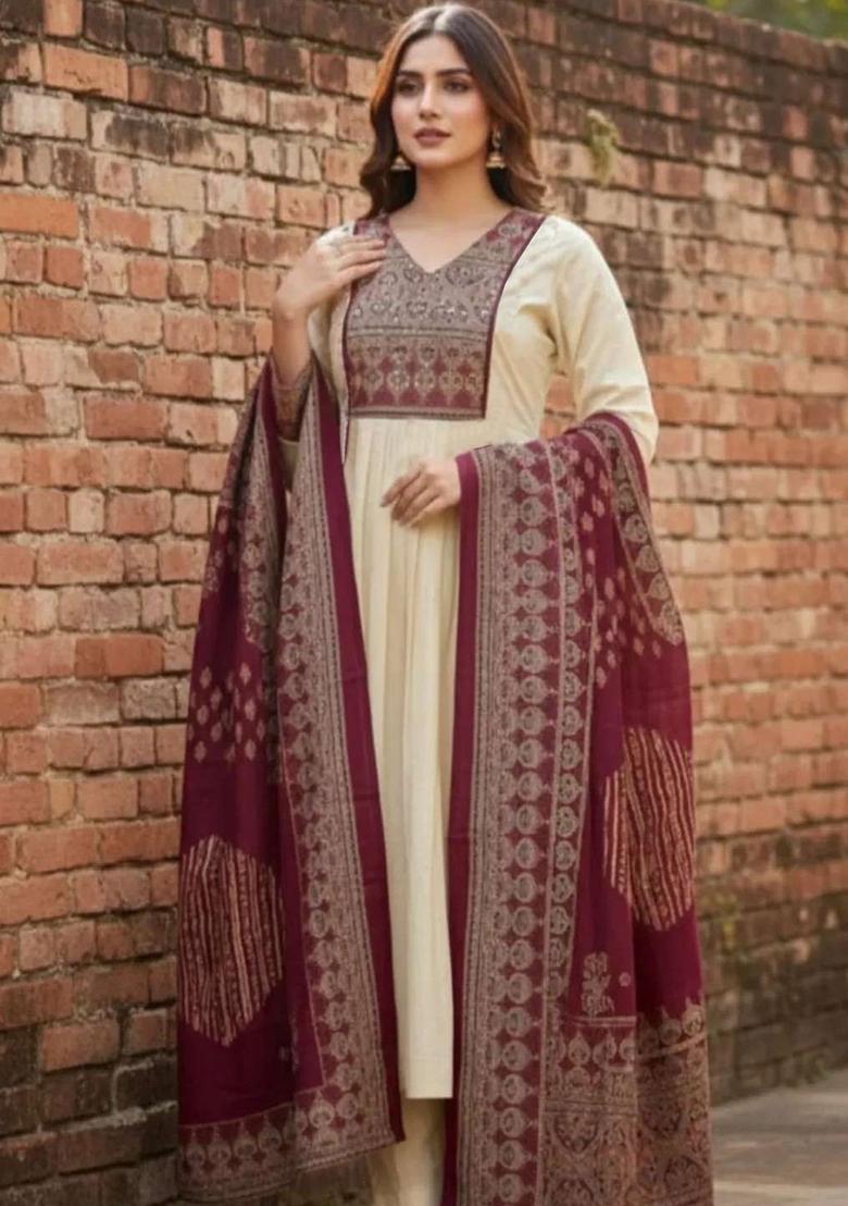 Off White Embroidered Viscose Kurta Set - Indya