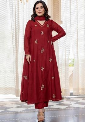 Maroon Embroidered Viscose Kurta Set