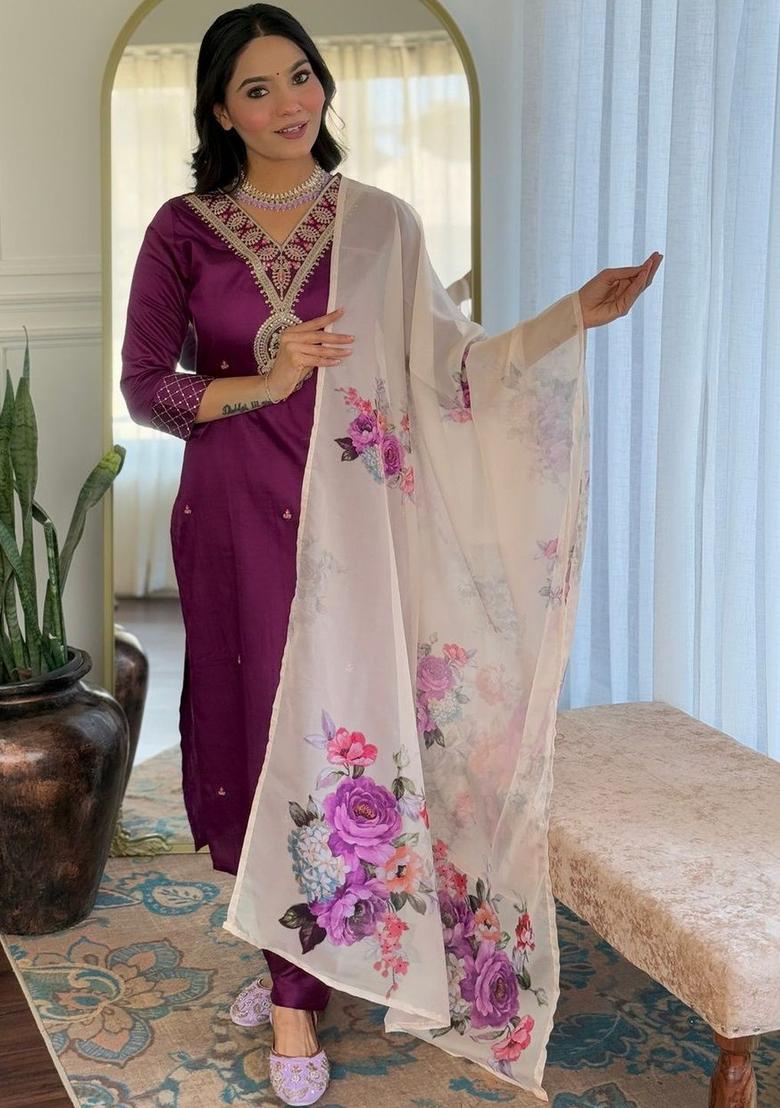 Maroon Embroidered Viscose Kurta Set - Indya