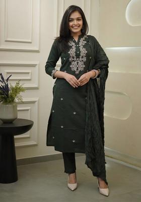 Green Embroidered Viscose Kurta Set