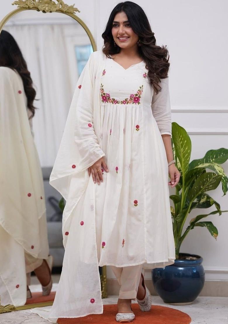 Off White Embroidered Silk Kurta Set - Indya